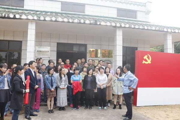 2-陈景清书记讲述黄学增事迹1.jpg